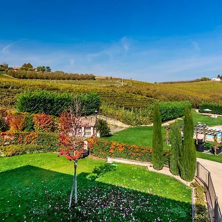 Villa Casale Dell'acero Rosso 10, Emma